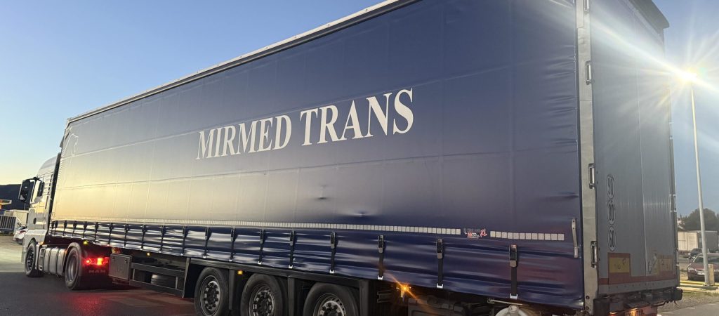 Flota de camiones Mirmed Trans en Nules, Castellón